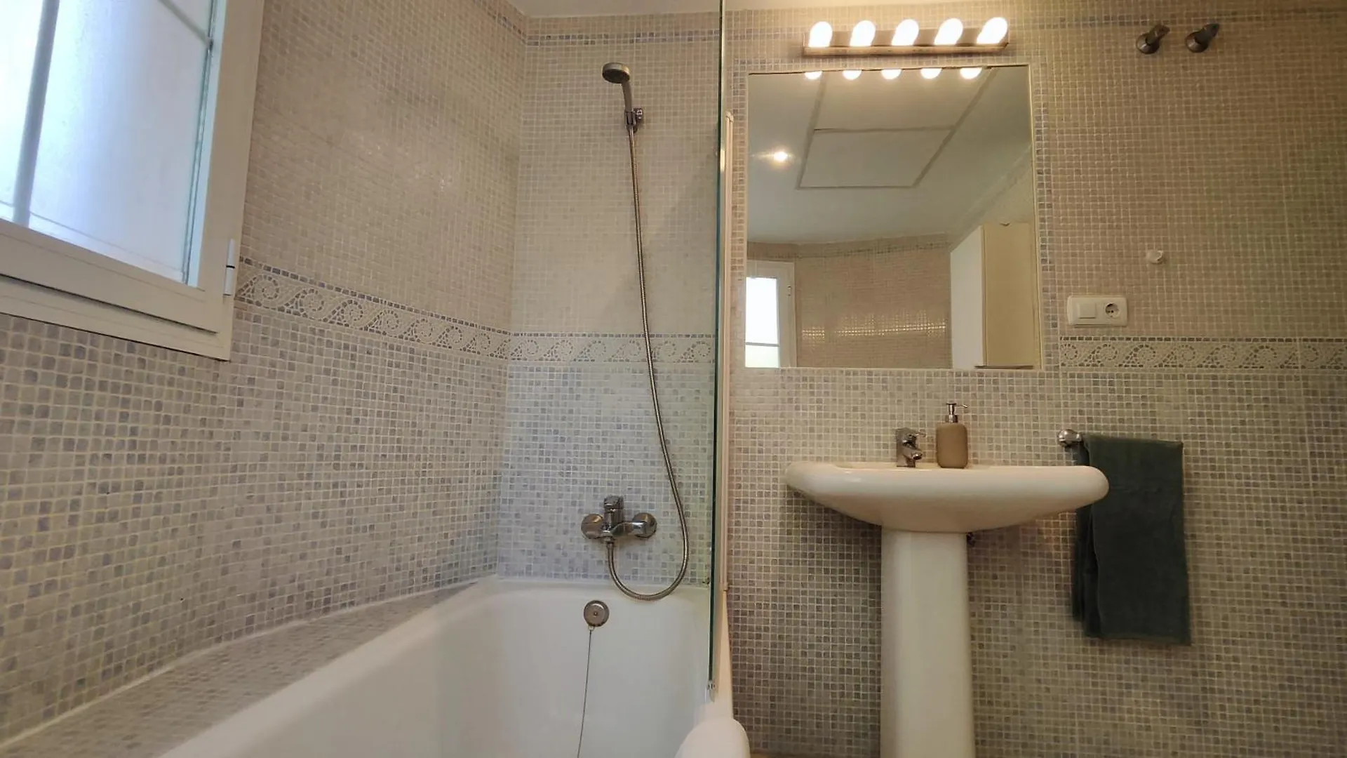 Pinogolf Elviria Marbella With Free Parking, Wifi, Pool And Large Terrace公寓