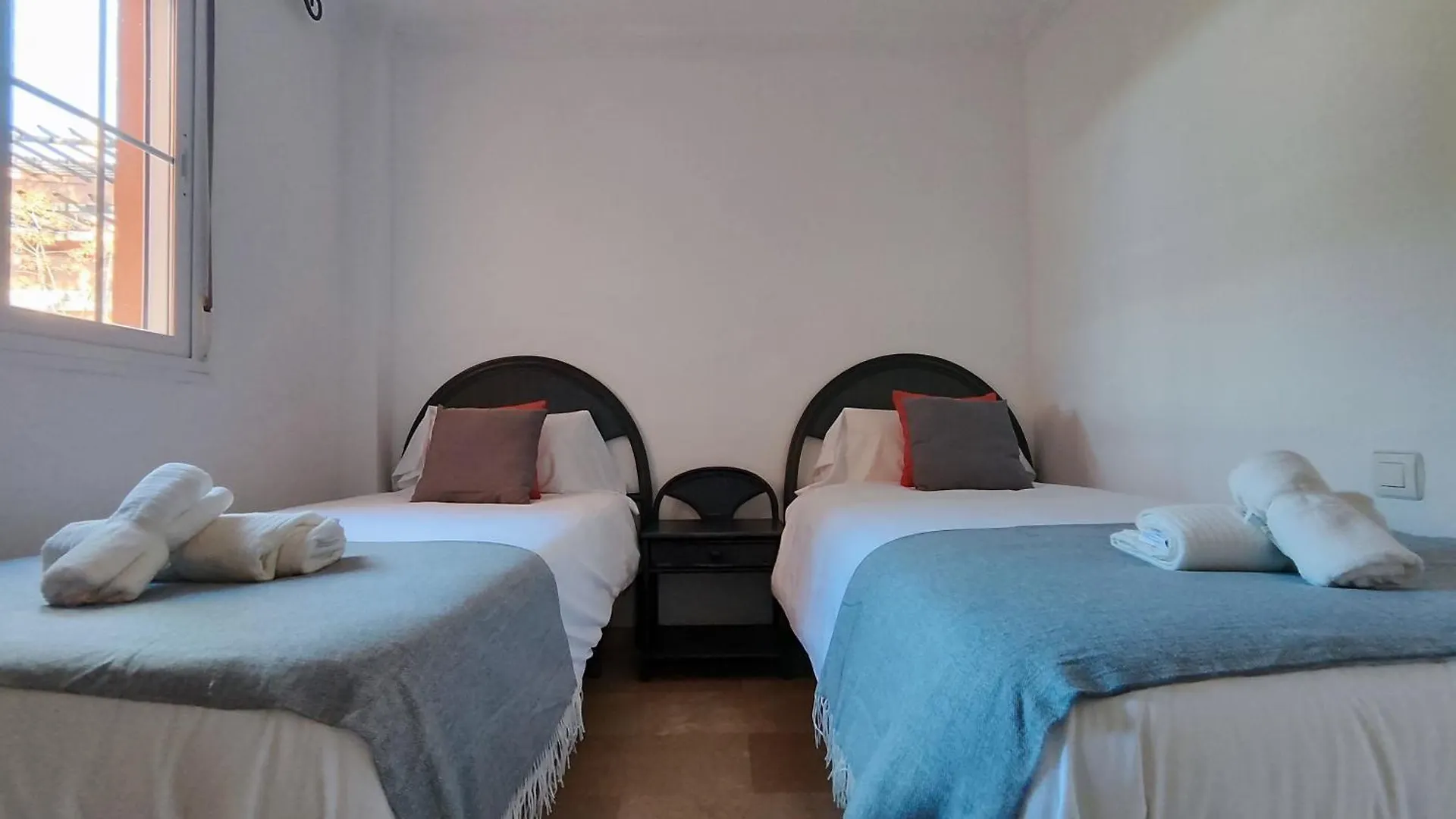 Pinogolf Elviria Marbella With Free Parking, Wifi, Pool And Large Terrace Apartmán